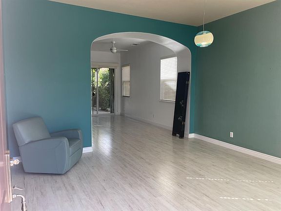 5th image of 3734 Heritage Ln