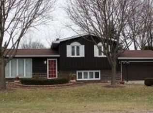 780 Audrey Ave, Aurora, IL 60505