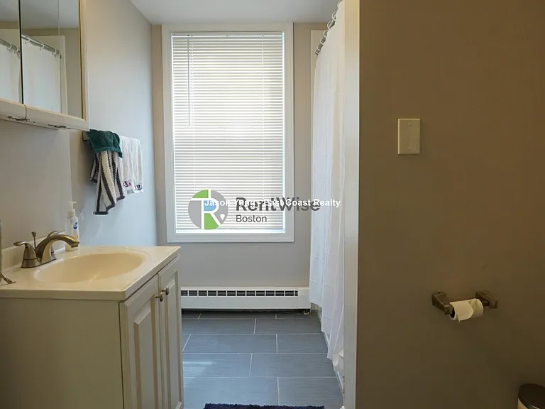 54 Ashford St #2 — Photo 10