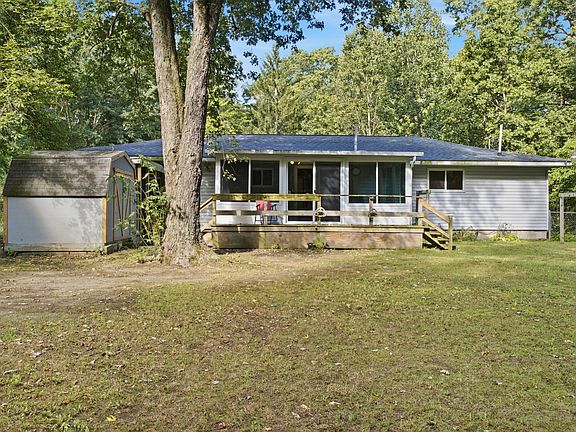 4th image of 3056 S Wolf Lake Rd