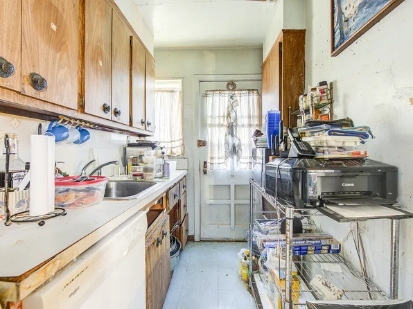 216-76 68th Avenue image 11 of 19