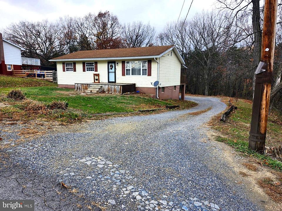 1st image of 570 Fountainhead Dr