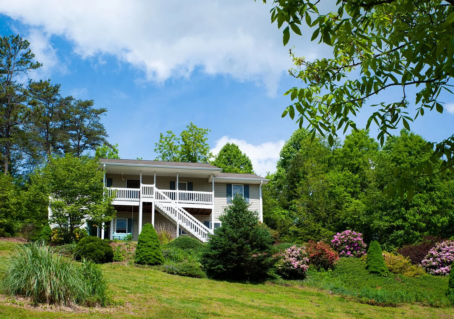 West Asheville - Large Well Kept 3/3 Home — Photo 1