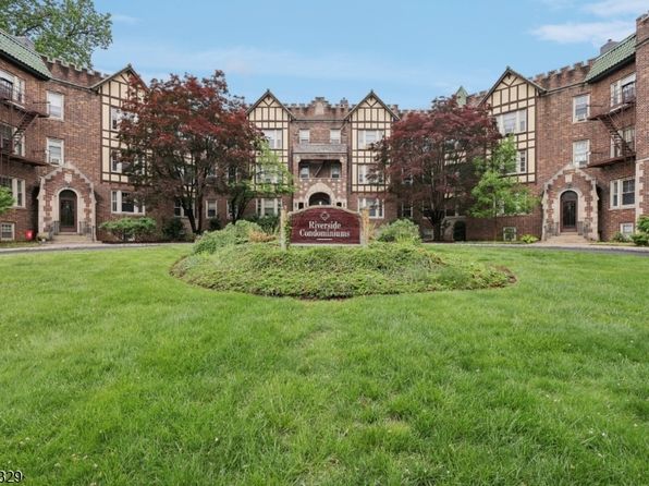 4 Riverside Dr BLDG 4 #203, Cranford Twp., NJ 07016