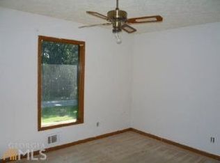 2172 Deville Ln, Gainesville, GA 30507