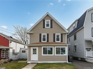 28 Ocean Ave, New London, CT 06320