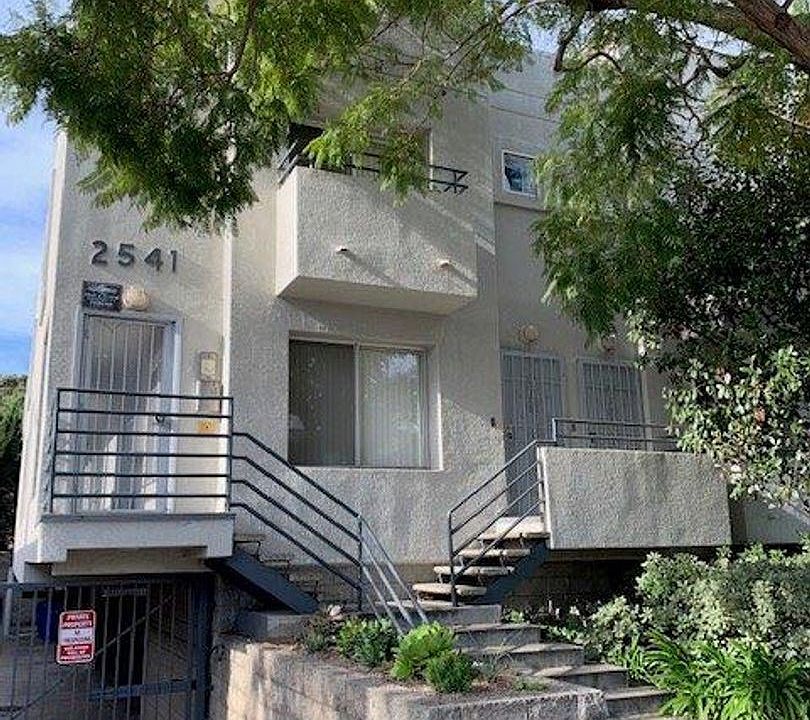 2nd image of 2541 S Sepulveda Blvd #3