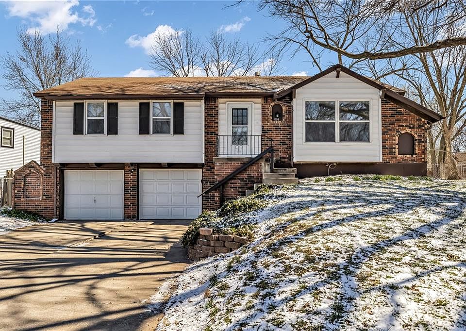 1st image of 808 NW Arlington Pl