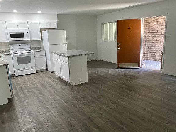 3rd image of 6565 N 17th Ave #4
