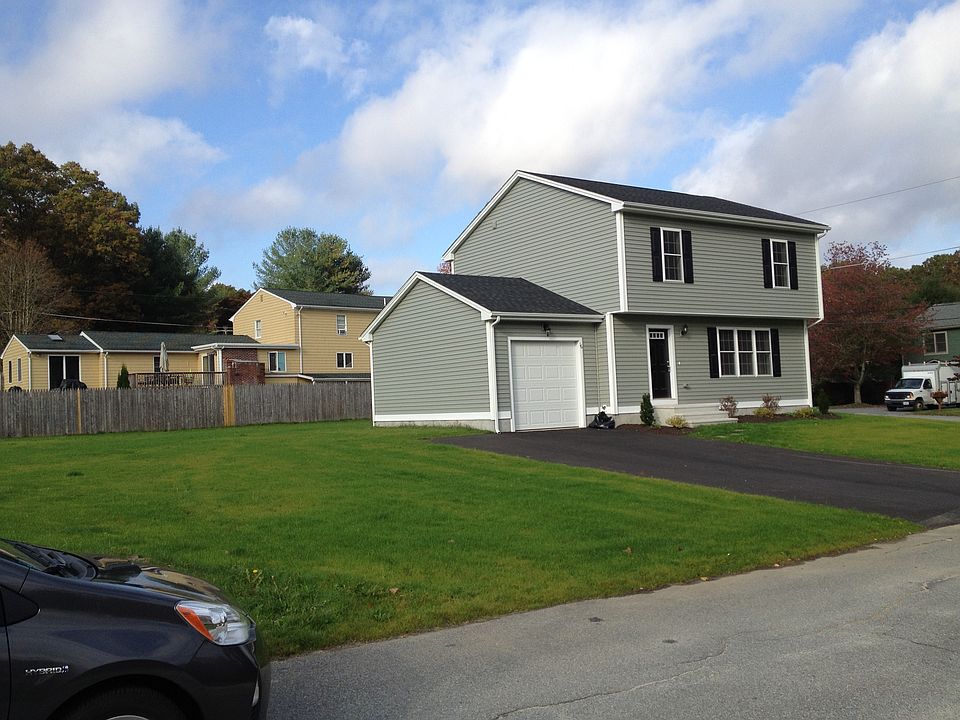 2nd image of 16 Christine Dr