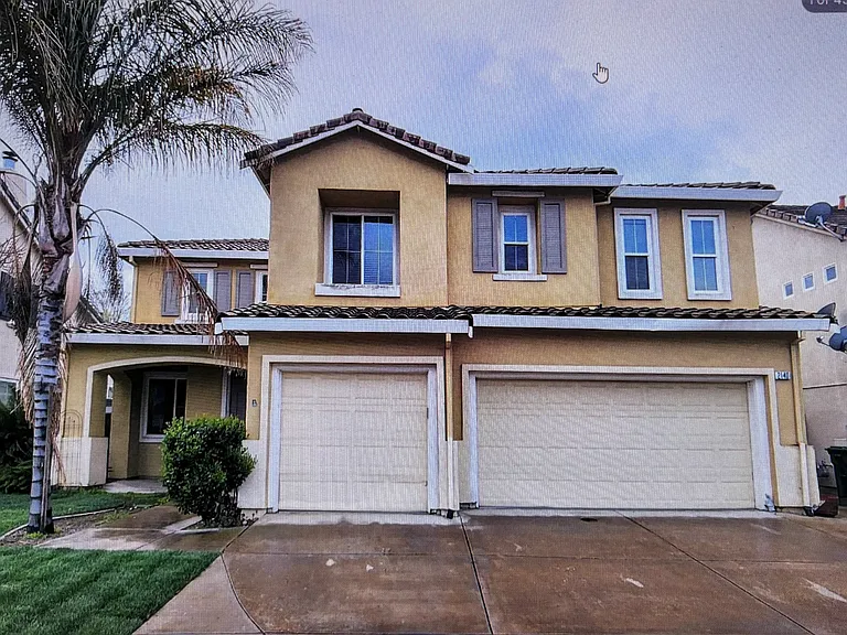 2140 Gibralter Ct — Photo 1