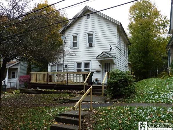 137 Fairview Ave, Jamestown, NY 14701