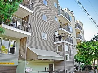 3045 20th Ave W APT 201, Seattle, WA 98199