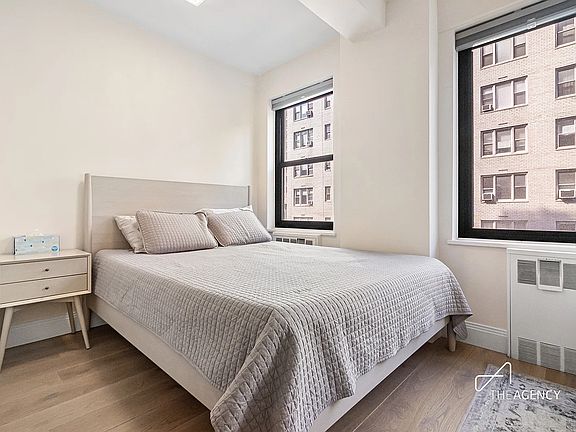 4th image of 200 E 36th St APT 6F
