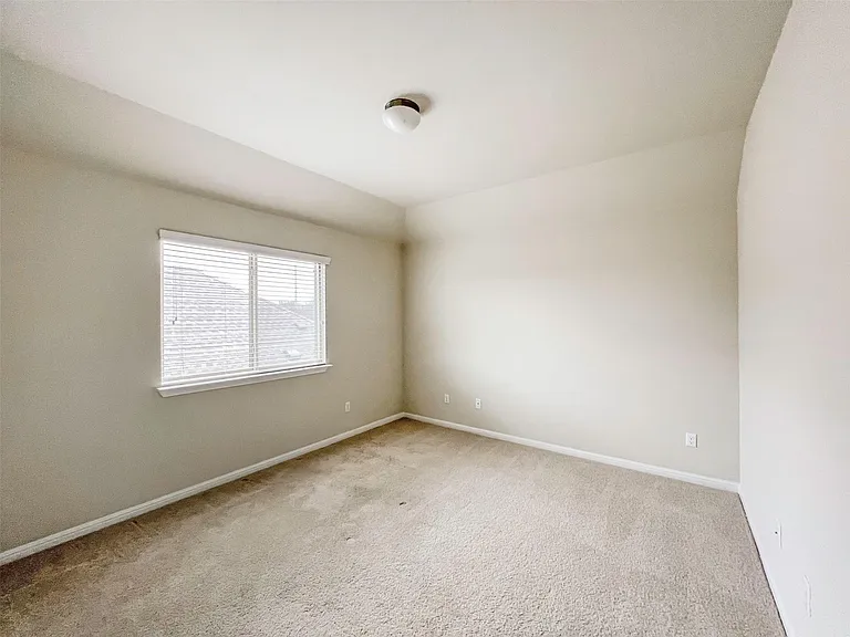 818 Silo St — Photo 23