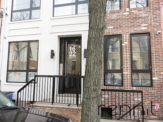 Rented by Rennit Inc. | media 33