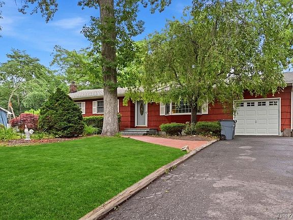 2nd image of 23 Flicker Drive