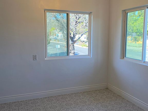 3rd image of 4819 Eagle Rock Blvd