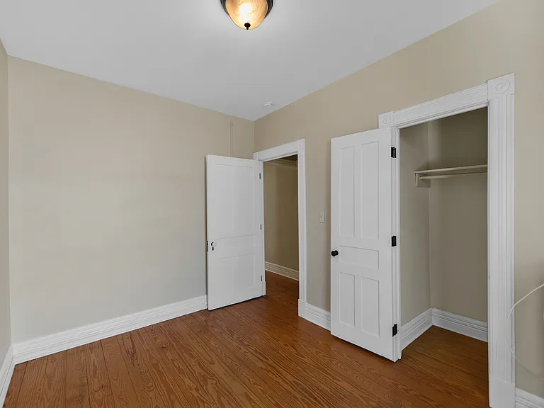 25 Bath St #4 — Photo 10