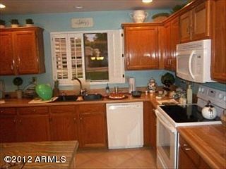 5th image of 9832 W Taro Ln