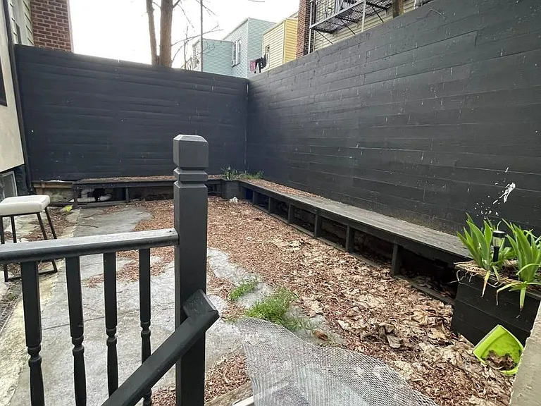 137 De Kalb Ave #1 — Photo 21