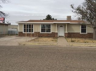 211 W 14th St, Monahans, TX 79756