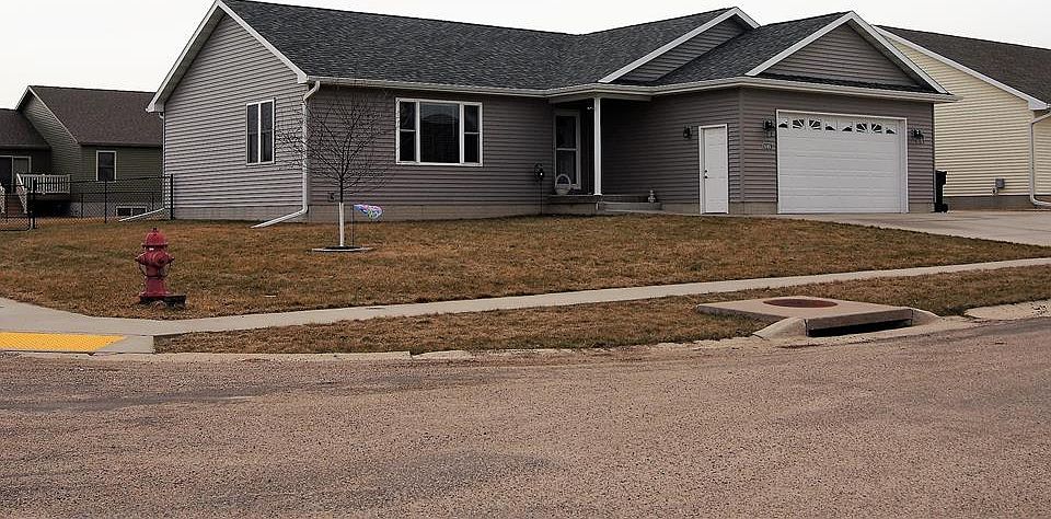 1st image of 606 Tammy St