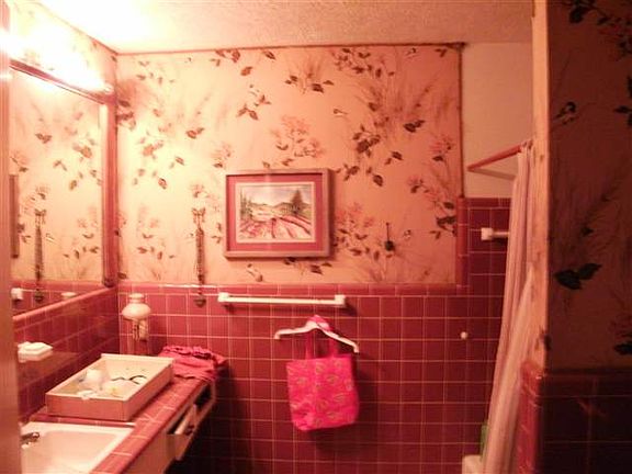 4th image of 4830 Bristol Dr