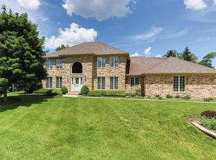 412 Walden Ln, Prospect Heights, IL 60070