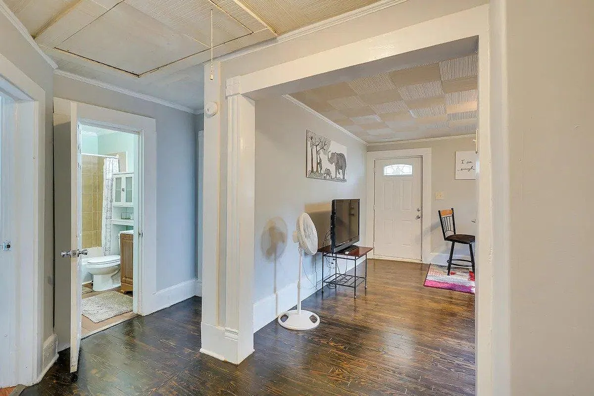2 bed, 1000 sqft, $1,645 — Photo 4