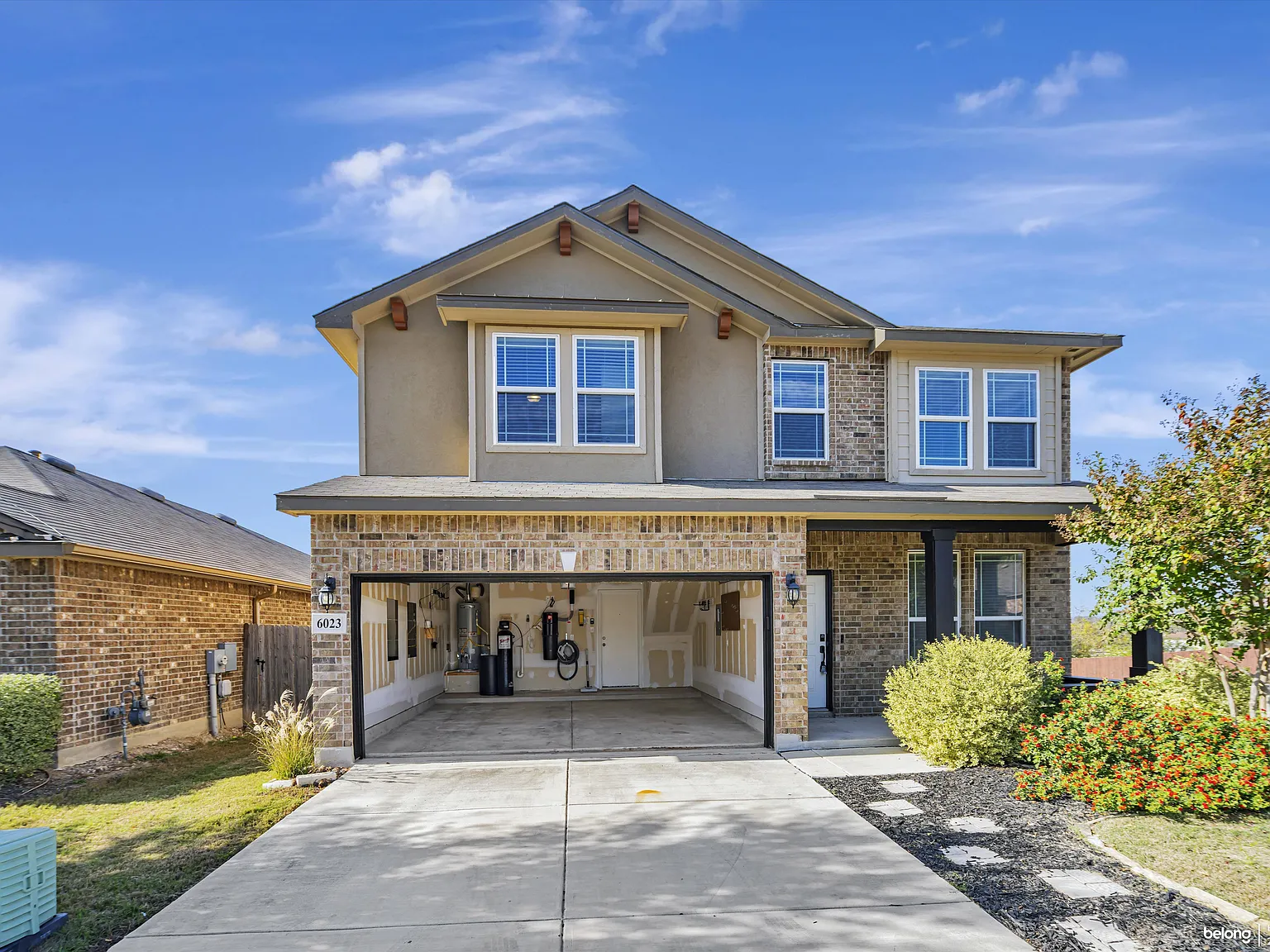 3 bed, 2.5 bath, 2100 sqft, $1,845 — Photo 4