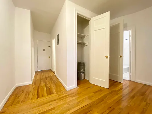 Rented by Bruma Realty LLC | media 2