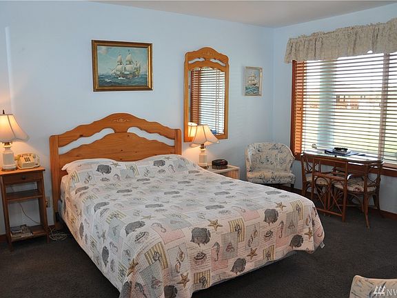 2nd image of 210 26th St NW #203/4
