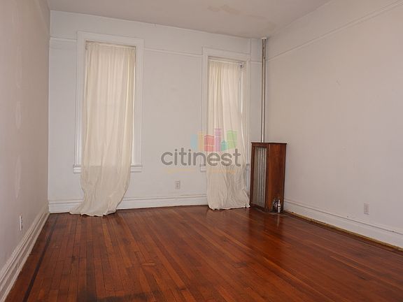 3rd image of 601 40th St #D31ne