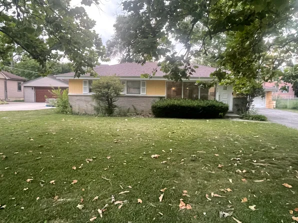 1828 Highland Ave, Northbrook, IL 60062