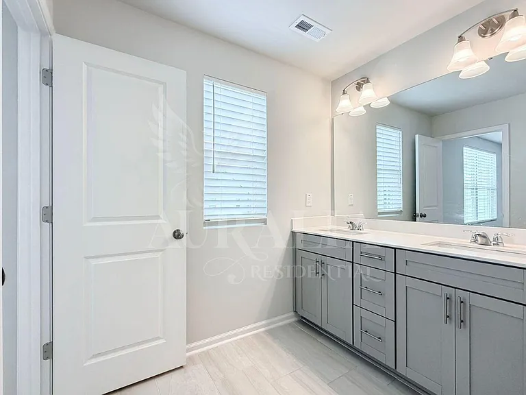 3018 Brellon Ln — Photo 32