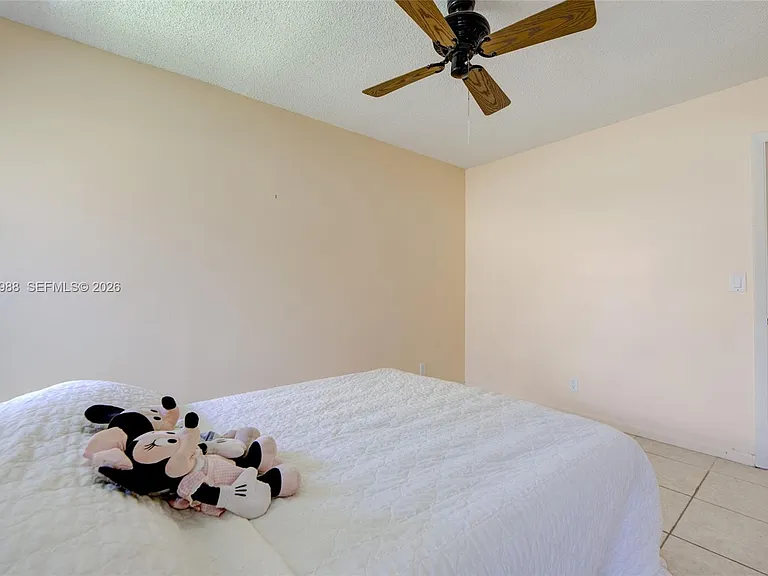 9039 NW 21st Ct — Photo 32