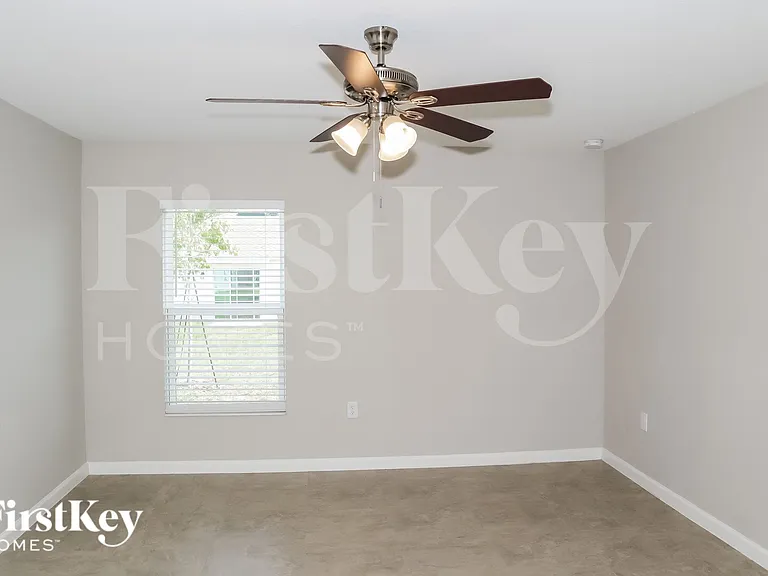 175 Southern Breeze Loop — Photo 8