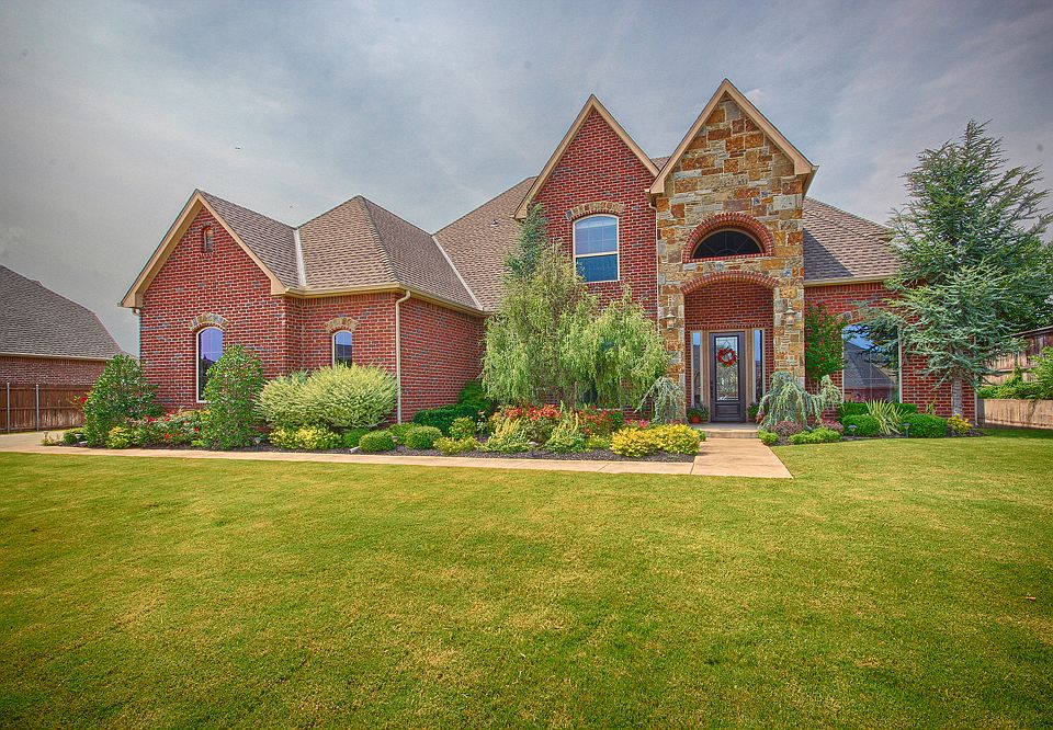 Front yard view of home