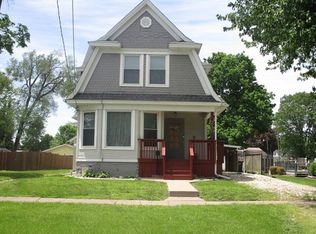 718 N A St, Monmouth, IL 61462