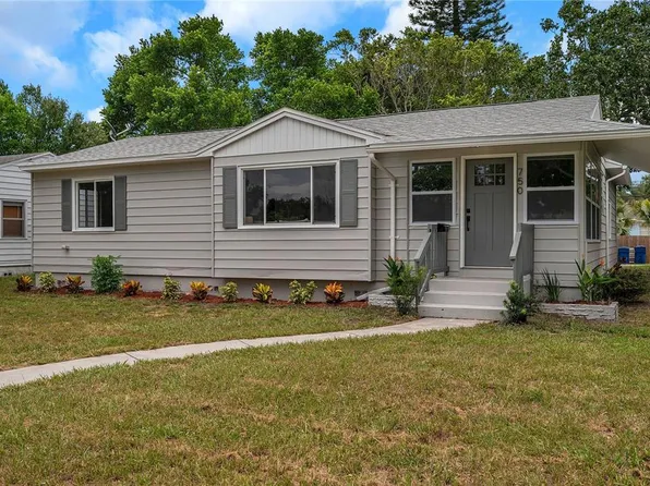 750 40th Ave NE, Saint Petersburg, FL 33703