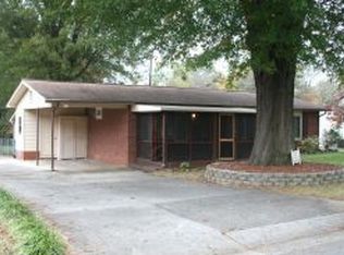 408 Doggett Dr, Graham, NC 27253