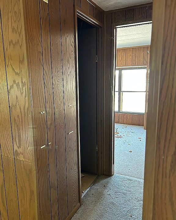 2nd image of 1618 W Jefferson St