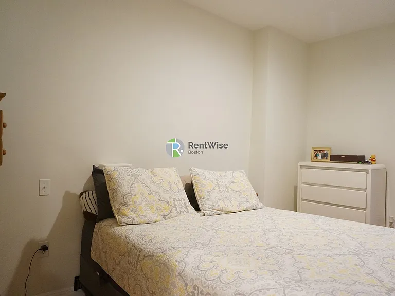 10 Brainerd Rd #18 — Photo 9