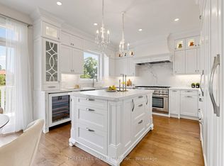 49 Grange Dr E, Richmond Hill, ON L4E 4T1
