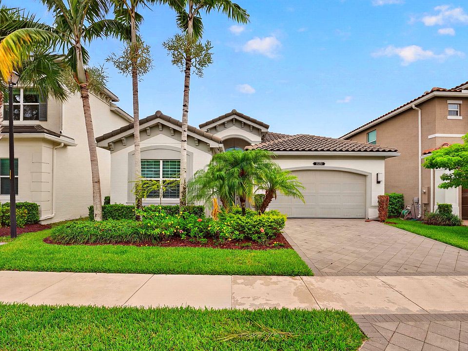 1st image of 15251 Waterleaf Lane