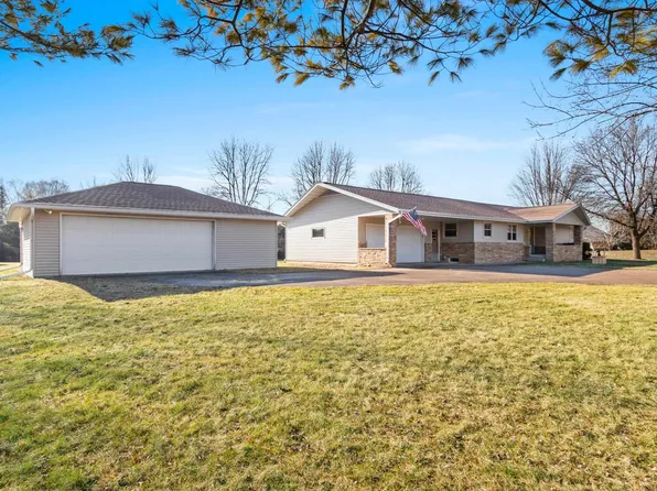 W7219 Spring Rd, Greenville, WI 54942