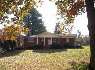685 Cobblestone Dr, Savannah, TN 38372