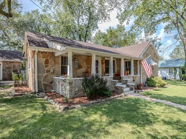 189 Hoover St, Lebanon, MO 65536