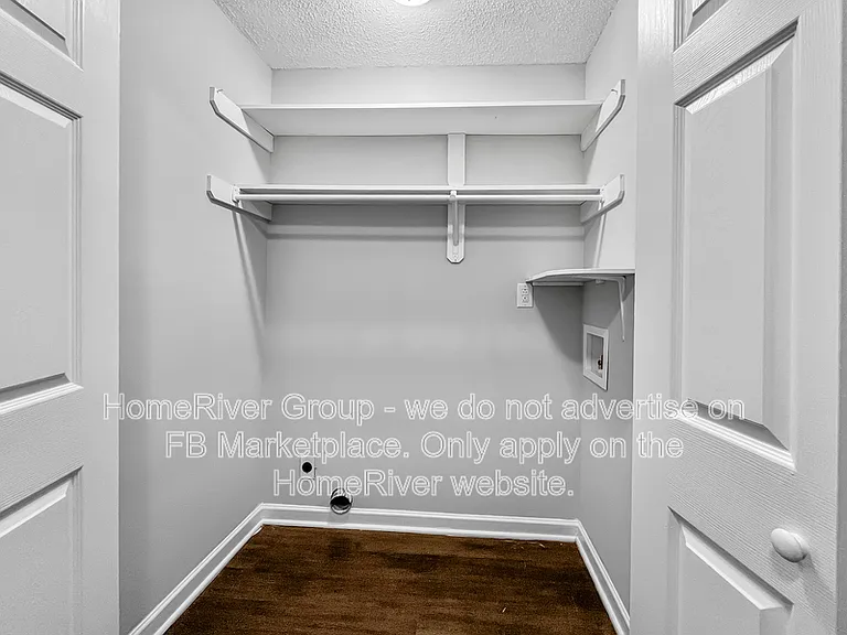 5910 Garden Walk E — Photo 10
